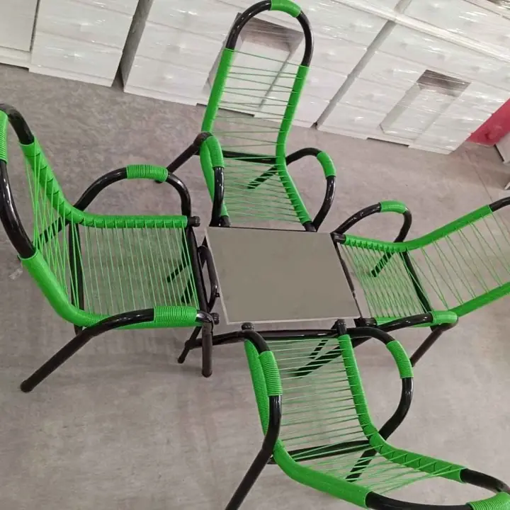 Juego de Jardín – 4 Sillones + Mesita