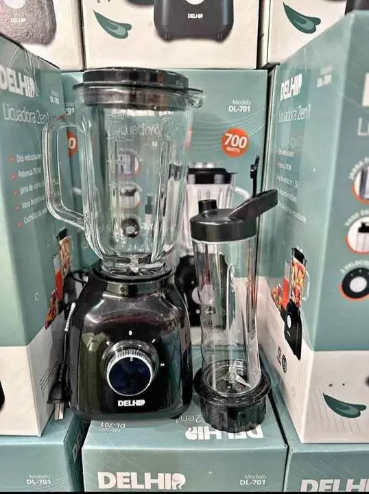 Licuadora Delhip 2 en 1 Vaso Deportivo 700W