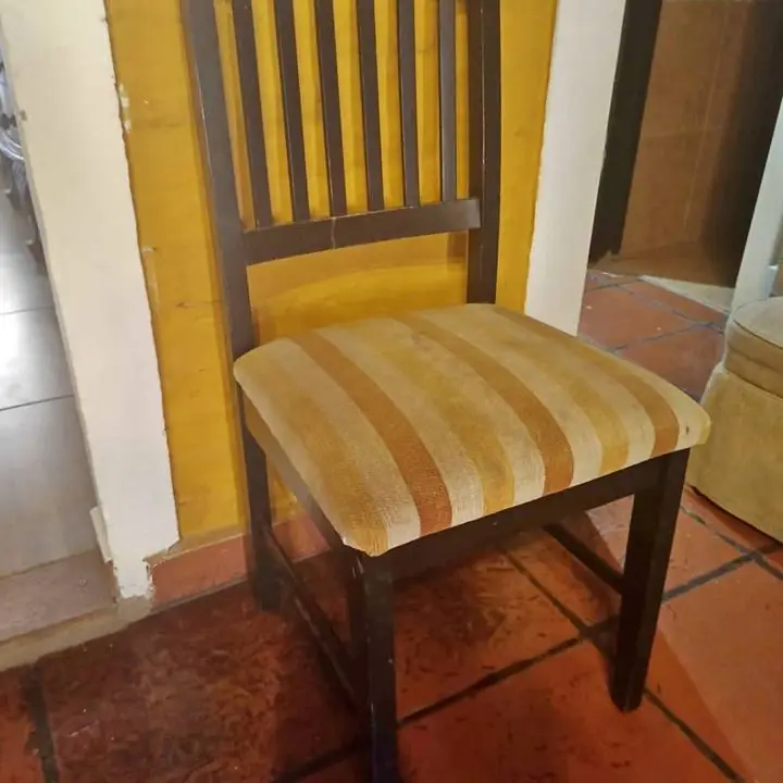 Silla de madera