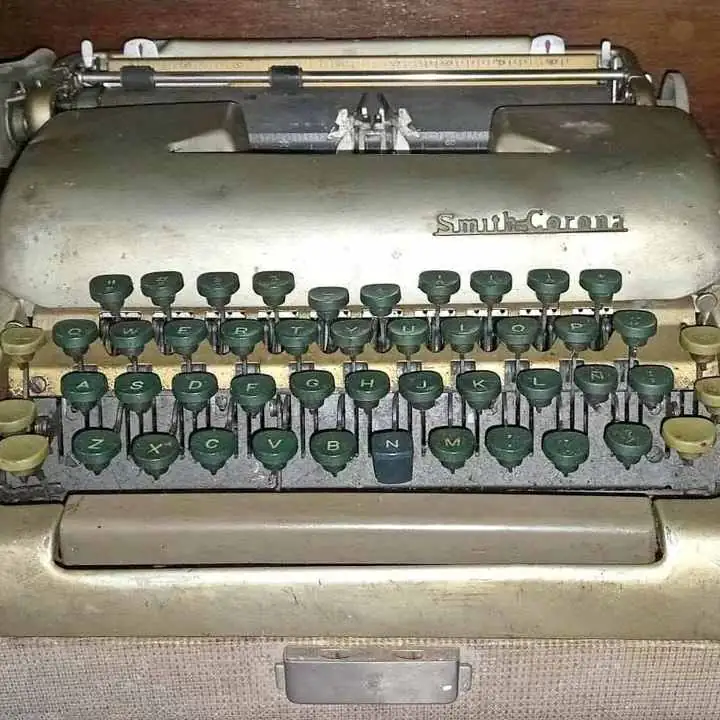 Máquina de escribir antigua