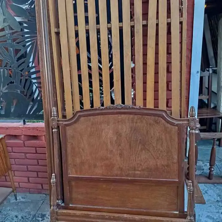 Cama 1 plaza Luis XVI