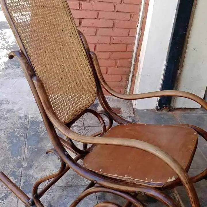 Sillón mecedor para restaurar