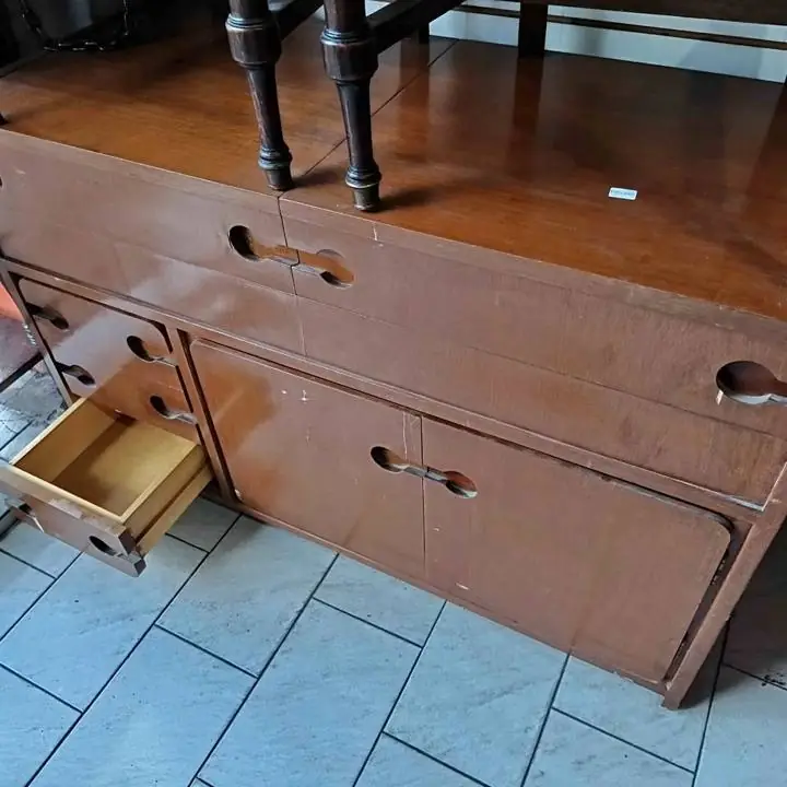 Cómoda con baulera
