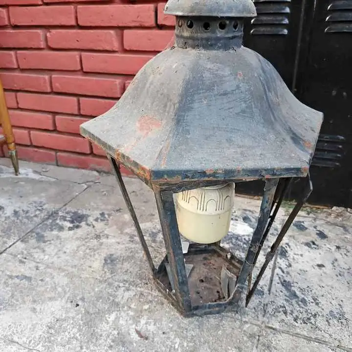 Farol de chapa