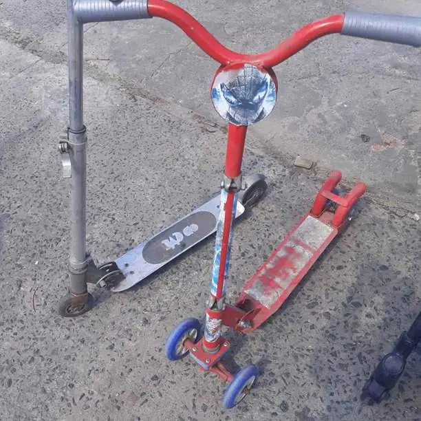 Vendo mono patín para niños 40 mil cada uno imperdible enviar wassap