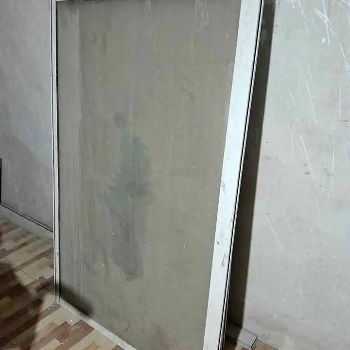 Vendo hojas de ventana 6 x 200 mil imperdible soy de solano