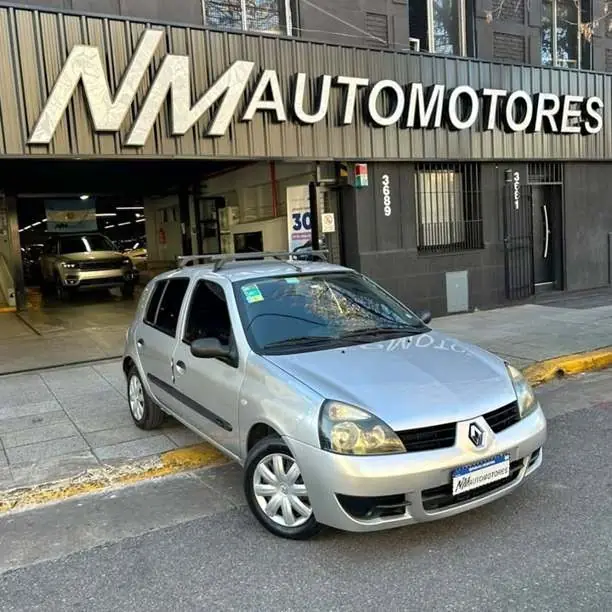2009 Renault clio 1.2 pack plus