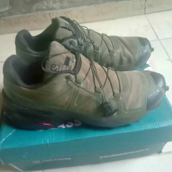 Zapatillas Salomon talle 40½