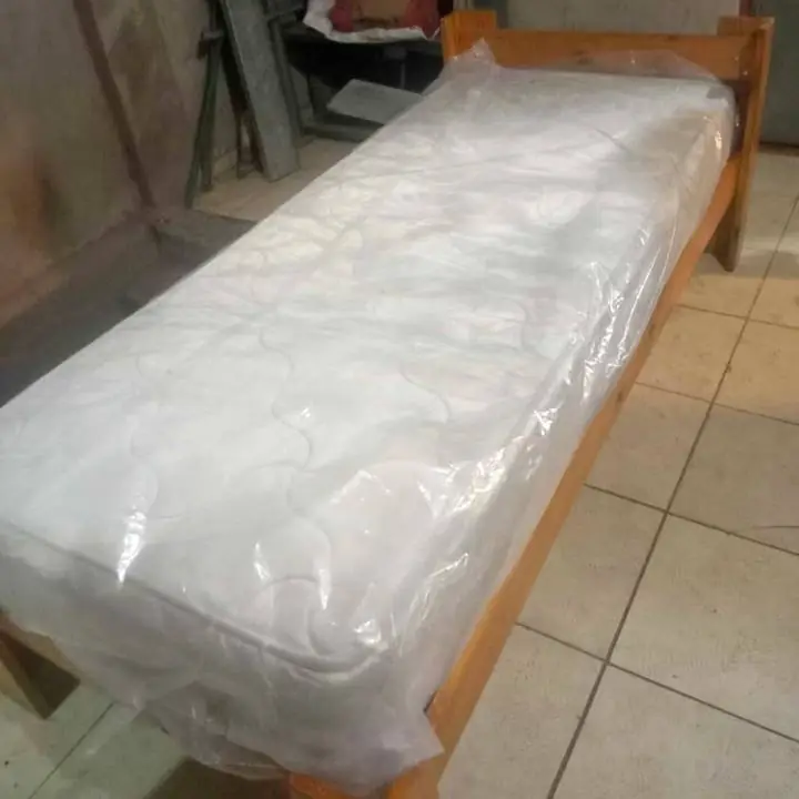 Cama y colchón de 1 plaza precio 120 míl