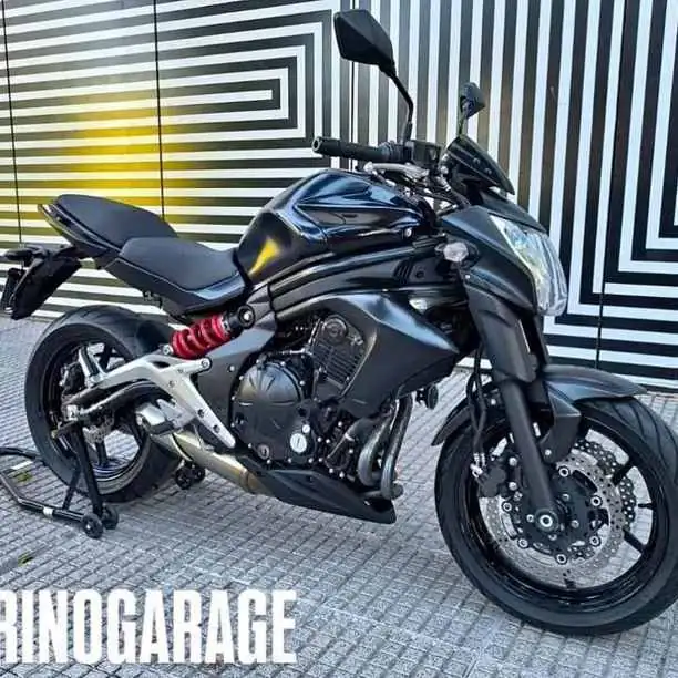 Kawasaki - ER6N - 5.000 KM
