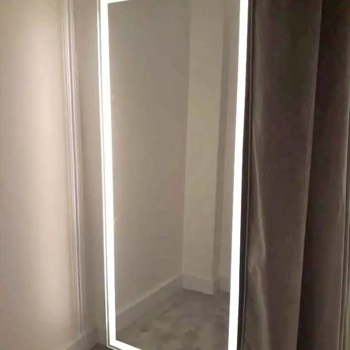 Espejo vestidor LED TOUCH Esmerilado, Sutil, moderno y funcional