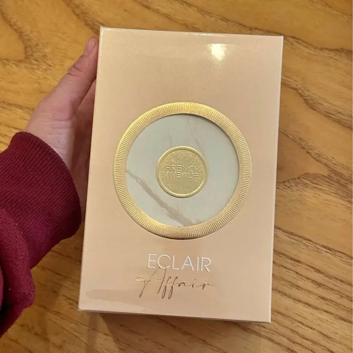 Eclair affair de french avenue