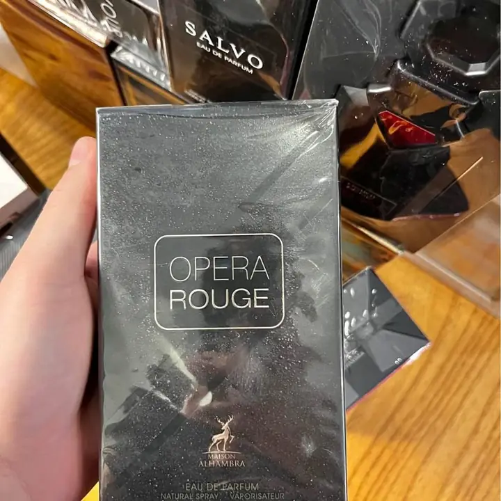 Opera rouge de maison alhambra