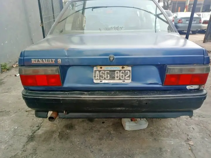 Renaul 9 gtl 1997 GNC