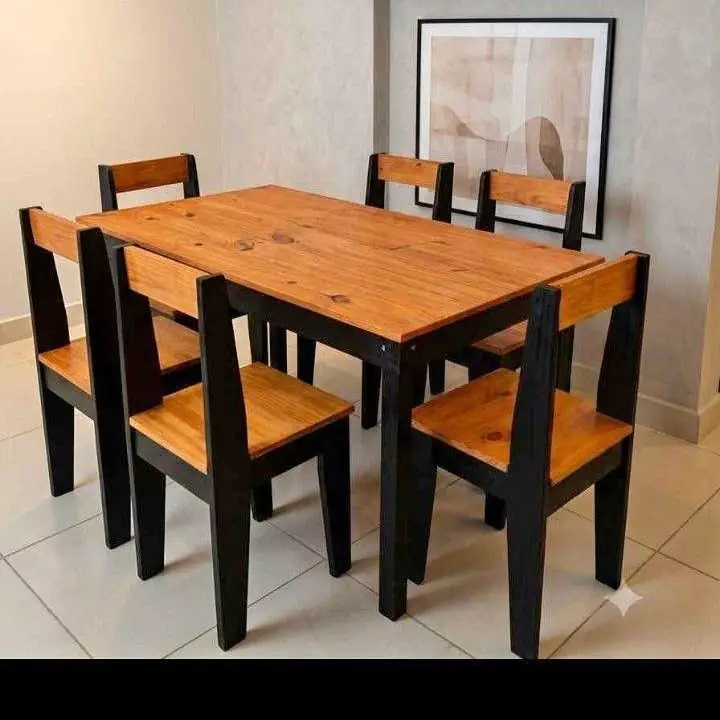 Mesa y silla de pino