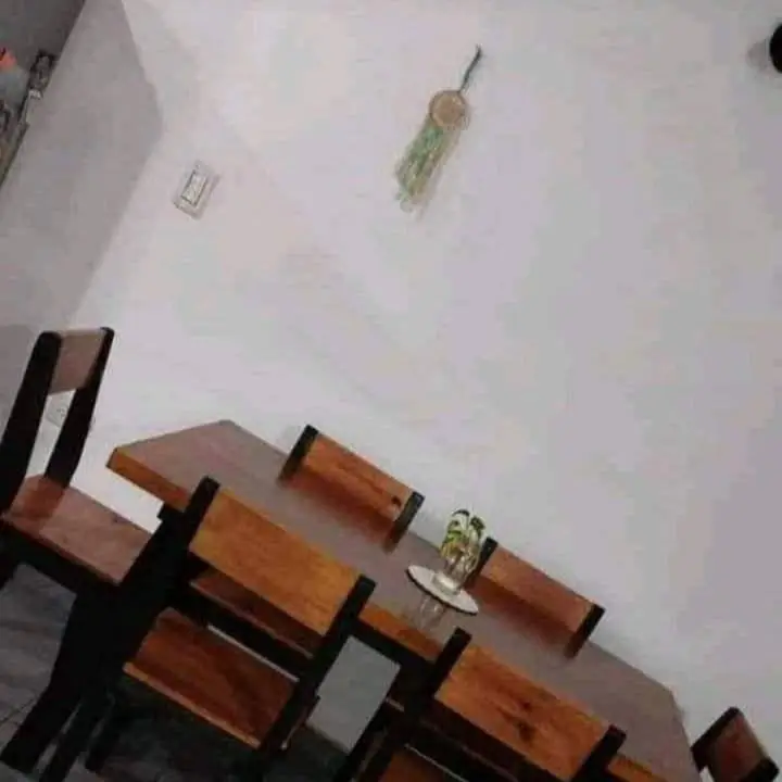 Mesa y silla