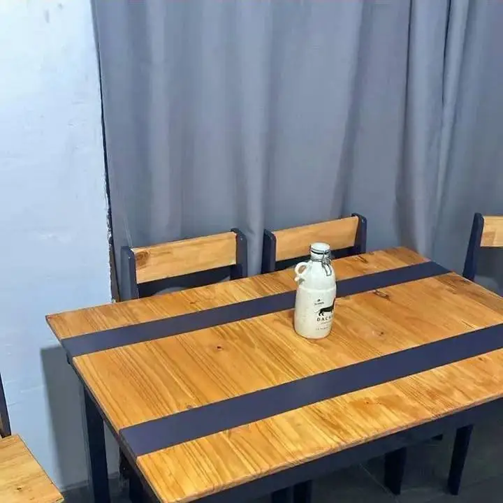 Somos fabricantes de mesa y silla de pino hacemos envios abonas al recibir