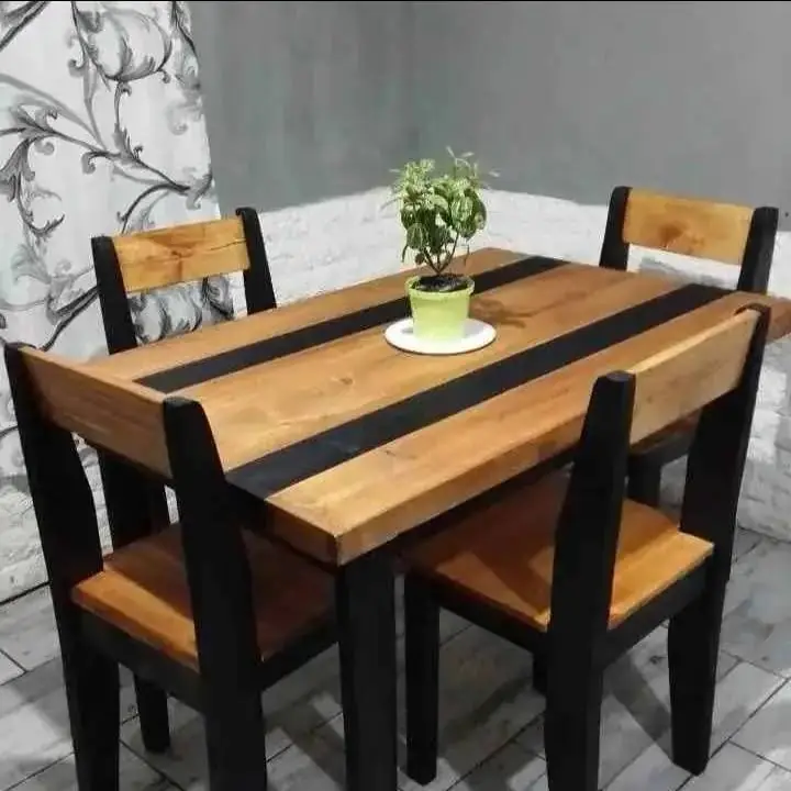 Juegos de comedor de pino macizo, realizamos envíos a domicilio. Abonas todo al recibir Contam