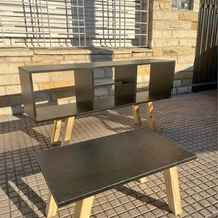 Somos fabricantes el rack mide 120x30 (65cm de alto) Mesa ratona 60x40 (35cm de alto)