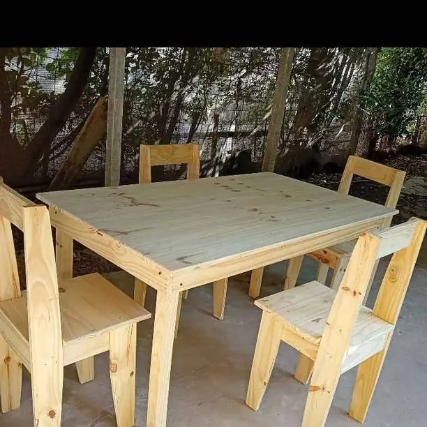 Juegos de comedor de pino macizo, realizamos envíos a domicilio. Abonas todo al recibir Contam