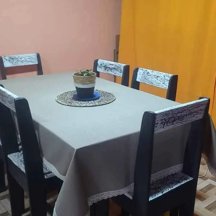 Juegos de comedor de pino macizo, realizamos envíos a domicilio. Abonas todo al recibir Contam