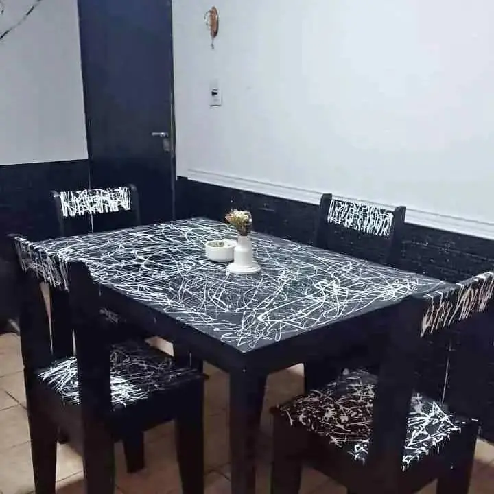 Juegos mesas y sillas súper oferta Mesa de 120 y 4 sillas Mesa de 140 y 6 sillas Mesa de 160 y 6