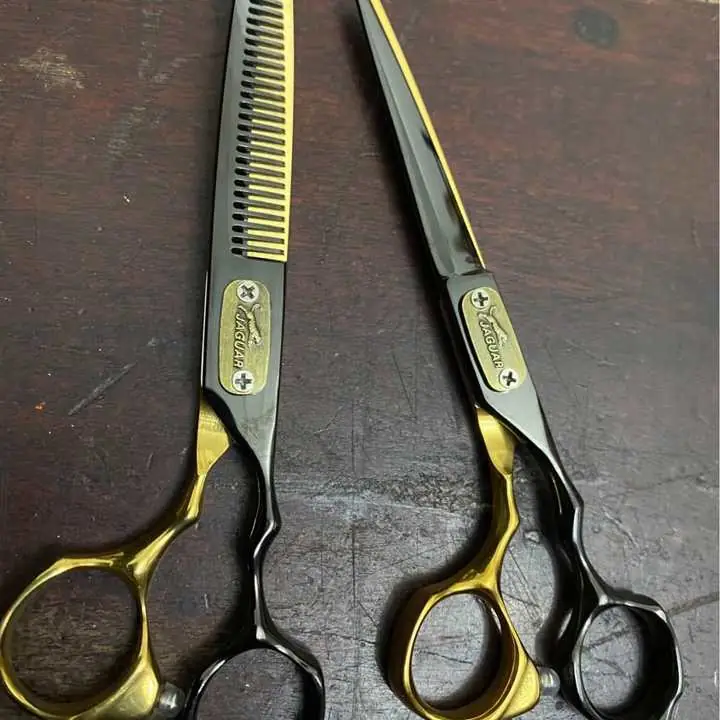 Vendo juego de tijeras nuevas sin uso líquido para. mañiana