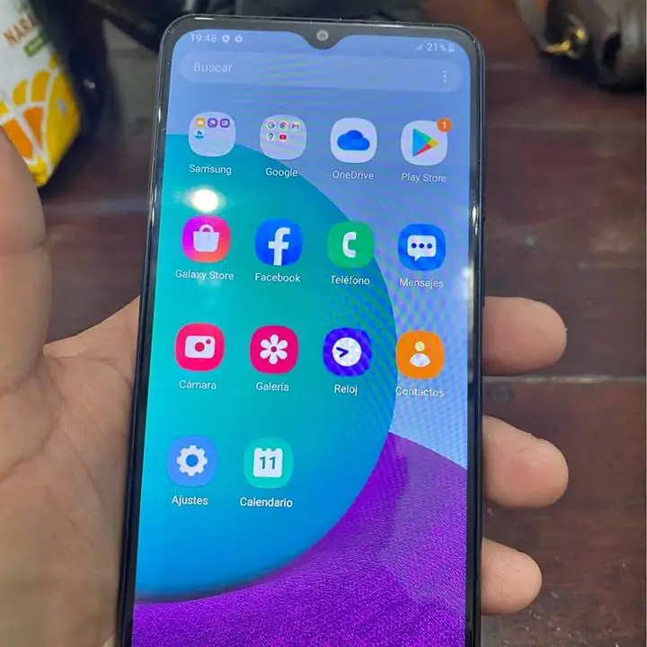Vendo urgente Samsung a02 impecable liberado como nuevo nada de uso líquido