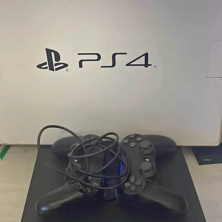 VENDOOOO Ps4 slim 825gb