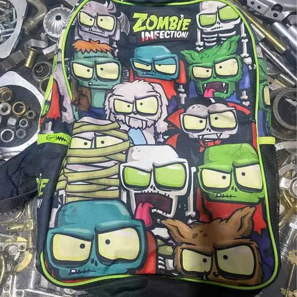Mochila zombies