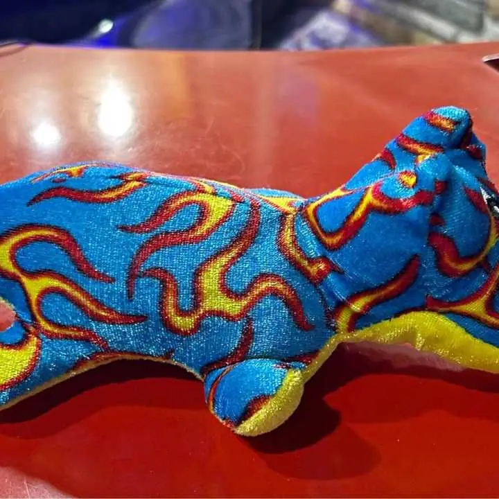 Peluche cocodrilo de colores