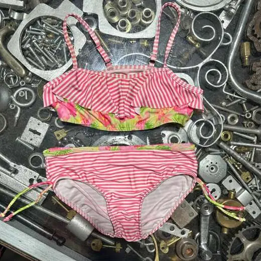 Bikini niña talle 8 y 10