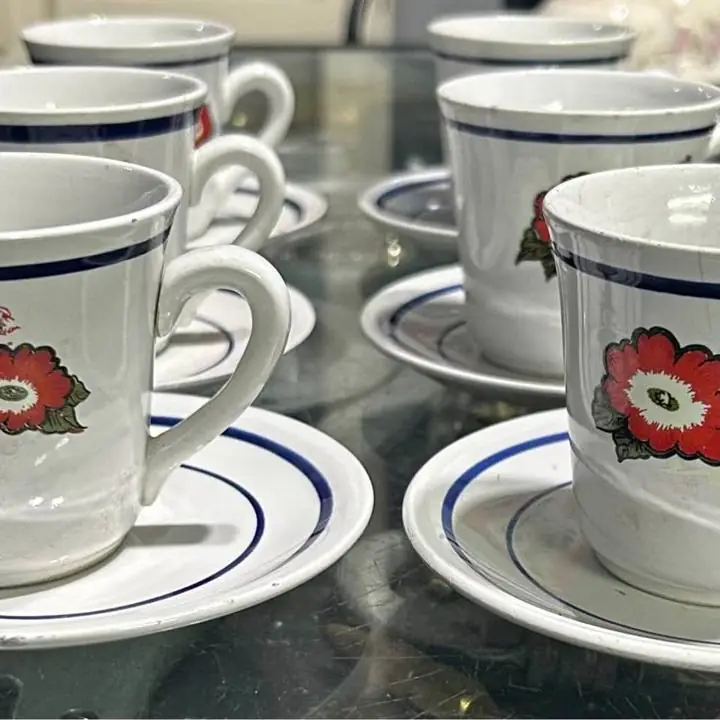 Juego x6 tazas y platos de porcelana vintage