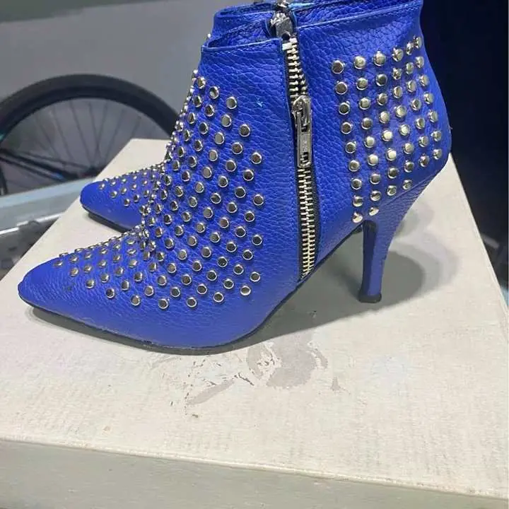 Botitas azules talle 36 cuero