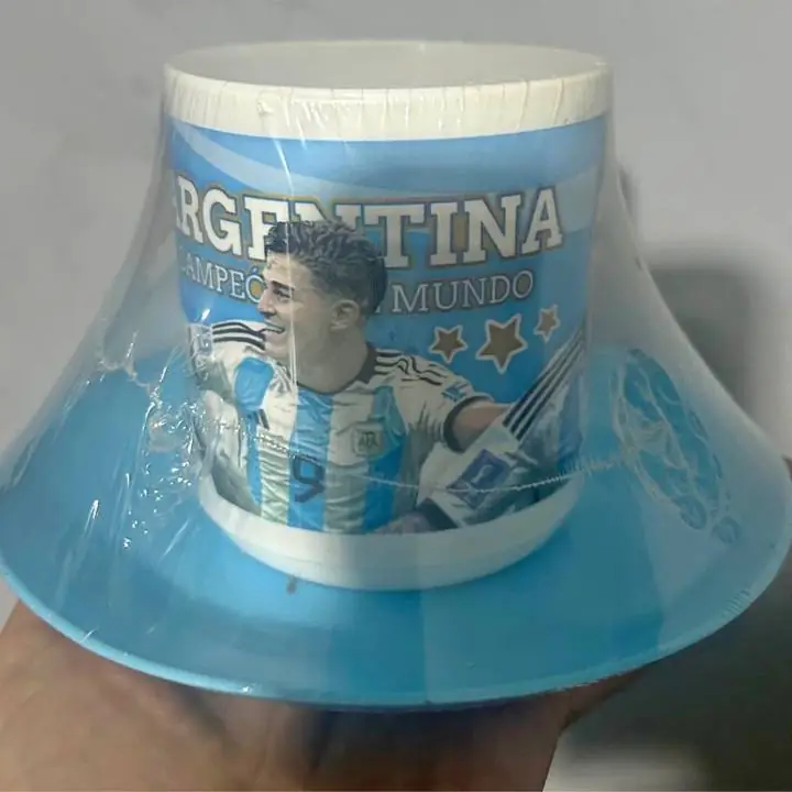 Set de taza y platito plastico argentina campeon