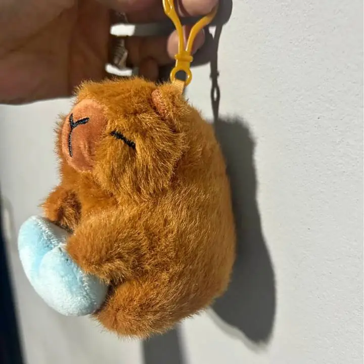 Llavero peluche capibara