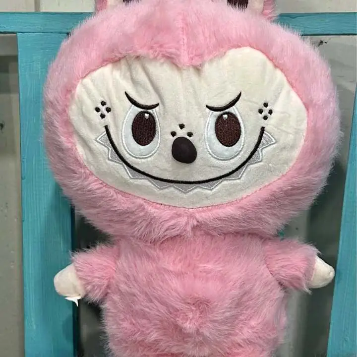 Peluche labubu grandecita