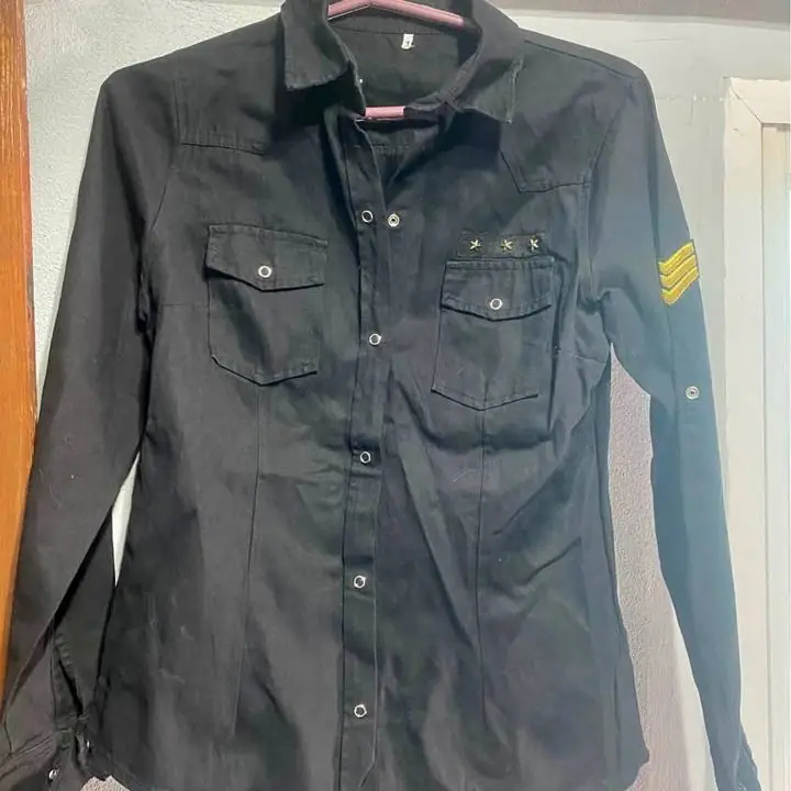 Camisa gabardina negra talle 1 mujer