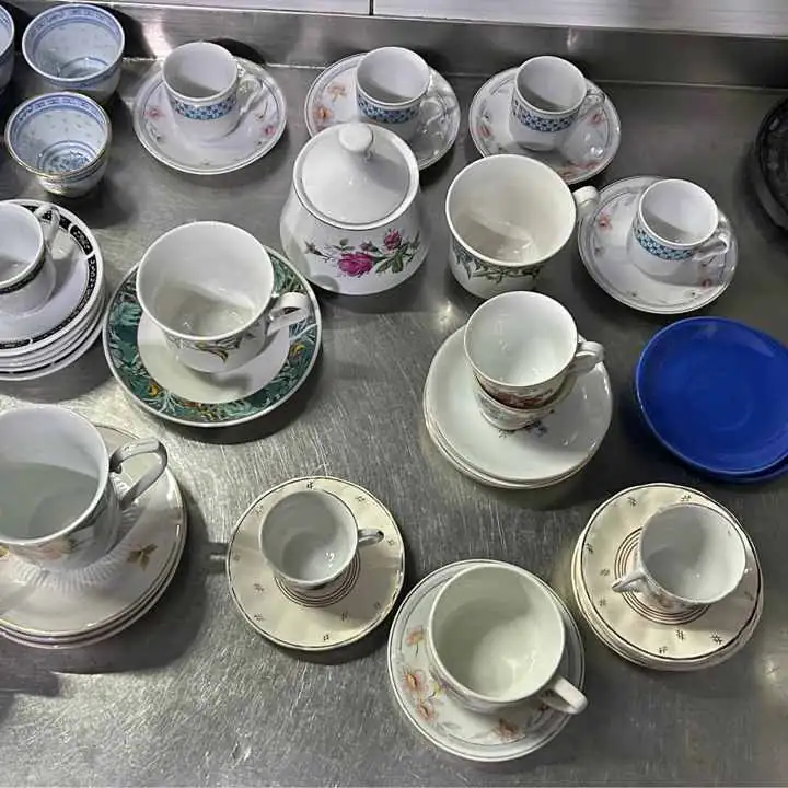 Lote de porcelana variado