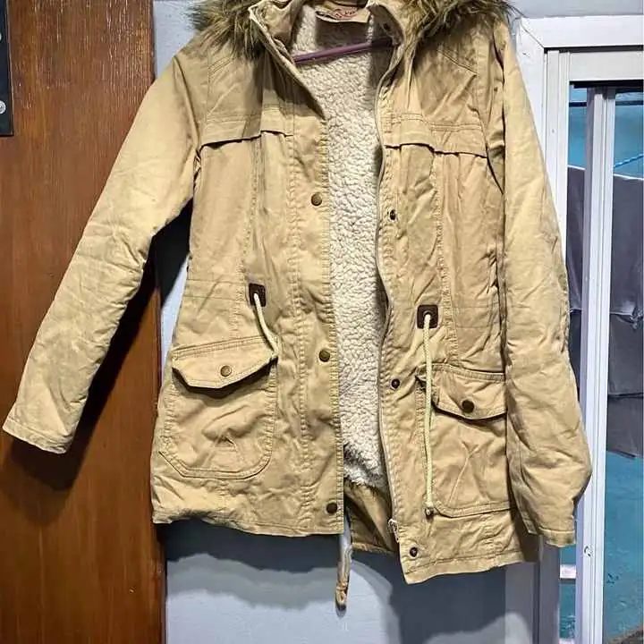 Campera parka YD con corderito talle M