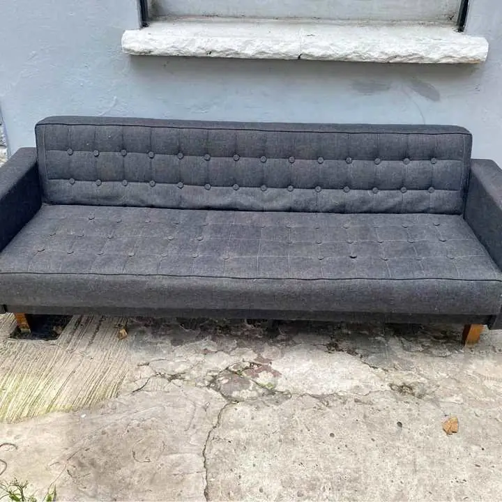 Sillon cama tapizado con antidesgarro 2.10 mts largo