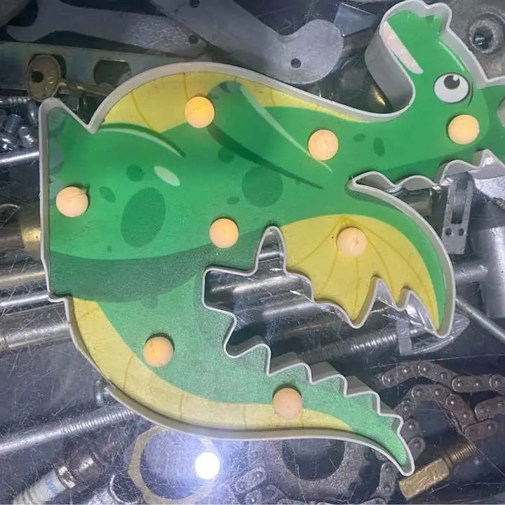 Velador a pila dragon