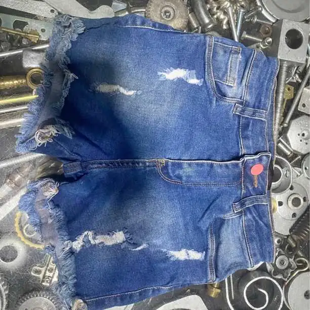 Short jean not alone 38