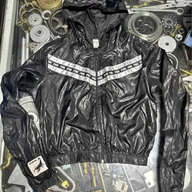 Campera rompe viento mujer