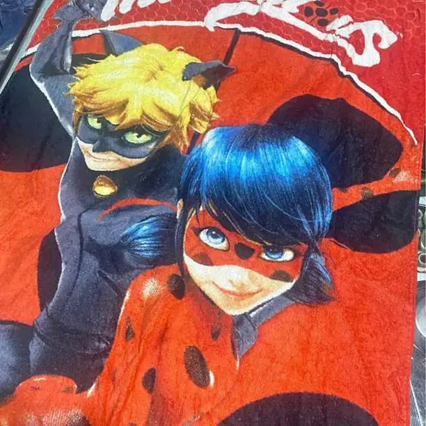 Toallon de ladybug miraculous piñata