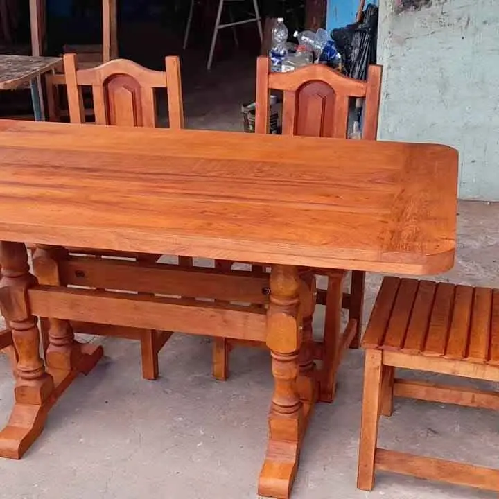 Somos fabricantes de algarrobo masizo 011 Disponible para entrega inmediata