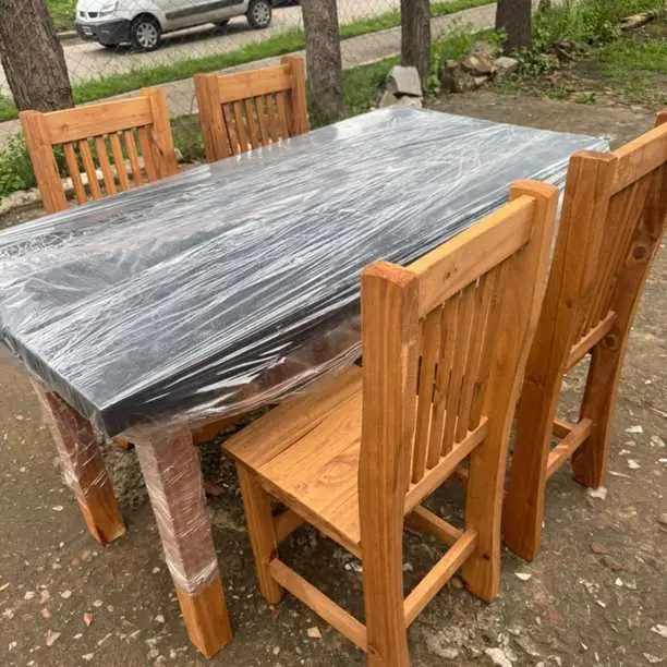 Mesa mas 4 sillas