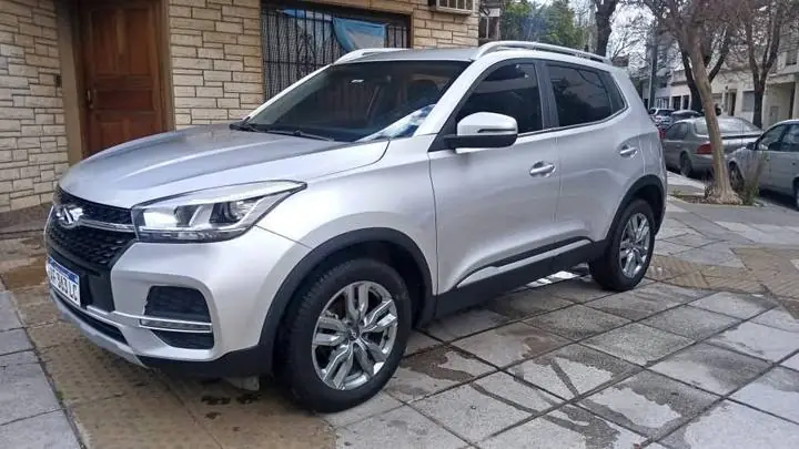 Chery tiggo 2022 1.5 CVT 20 millones total automatica cuero pantalla camara 100 mil KM full lista pa