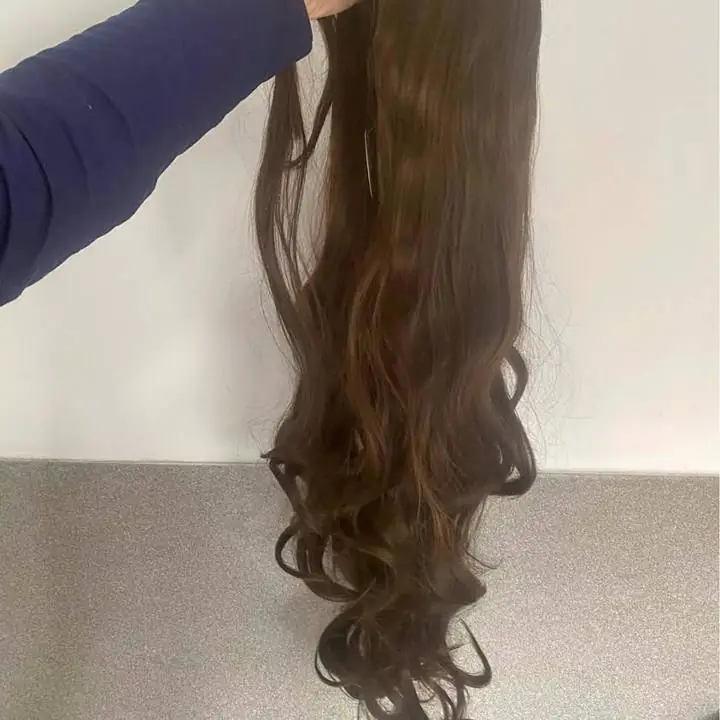 Peluca castaño oscuro + red de cabello