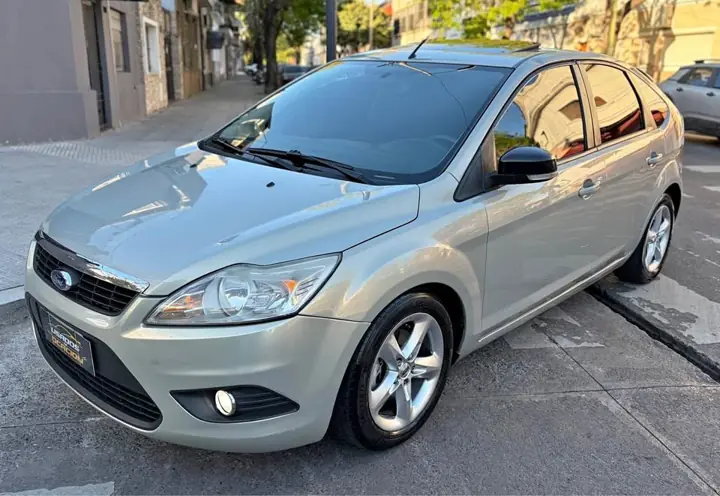 Ford focus trend plus 2.0L nafta – año 2010 precio: usd 7.300